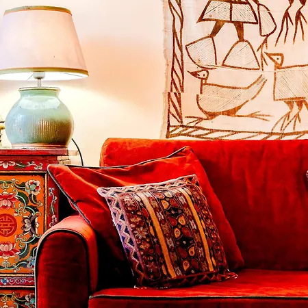 Charming Bright Colosseum Apartment *