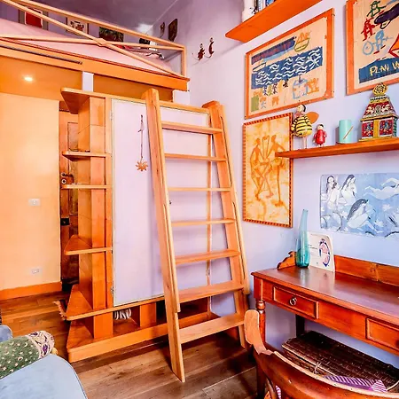 Apartment Charming Bright Colosseum Rom