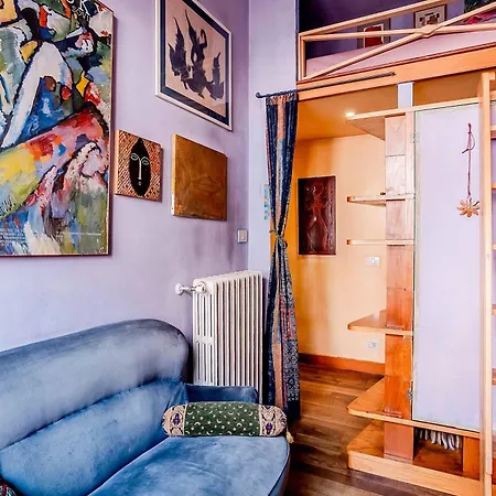 Charming Bright Colosseum Apartment *