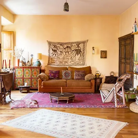 Charming Bright Colosseum Rom