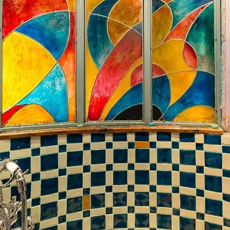 Charming Bright Colosseum * Rom